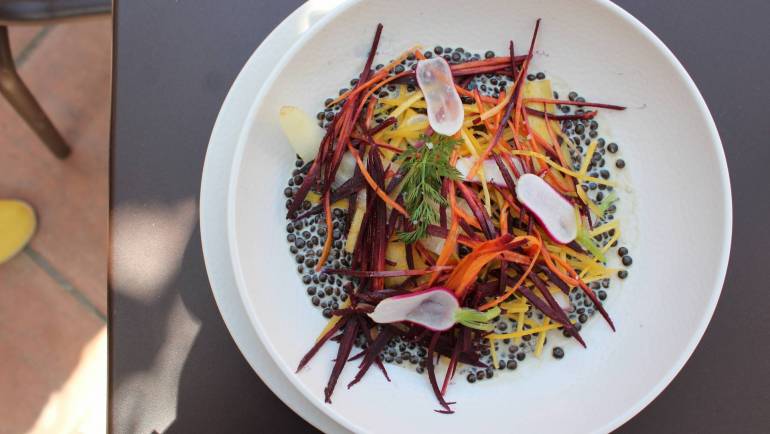 Risotto de lentilles noires et ses légumes croquants